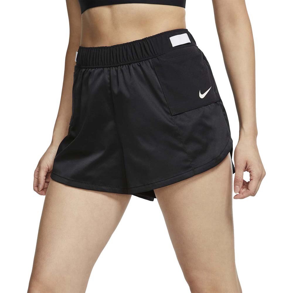 Nike Tempo Luxe Shorts